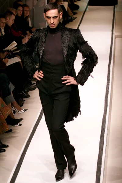 Look 60